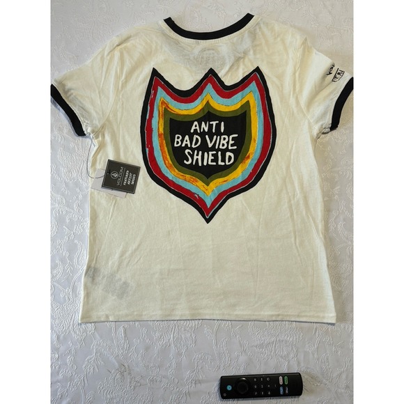 VOLCOM Women's Anti Bad Vibe T-shirt Rainbow Size‎ Small NWT - Picture 1 of 6